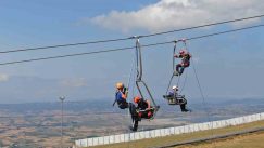 Kayak merkezi teleferiğinde kurtarma tatbikatı