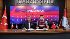 Trabzonspor Okay Yokuşlu için imza töreni düzenledi